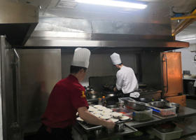 镇江饭店单位食堂油烟清洗烟道烟罩净化器厨房设备清洗